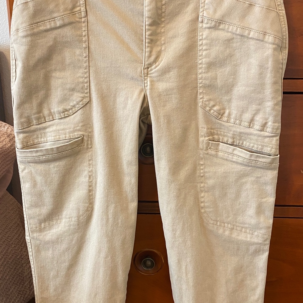 Democracy “Ab” Technology Beige Cargo Pants, Women’s Size 8 - Picture 6 of 14